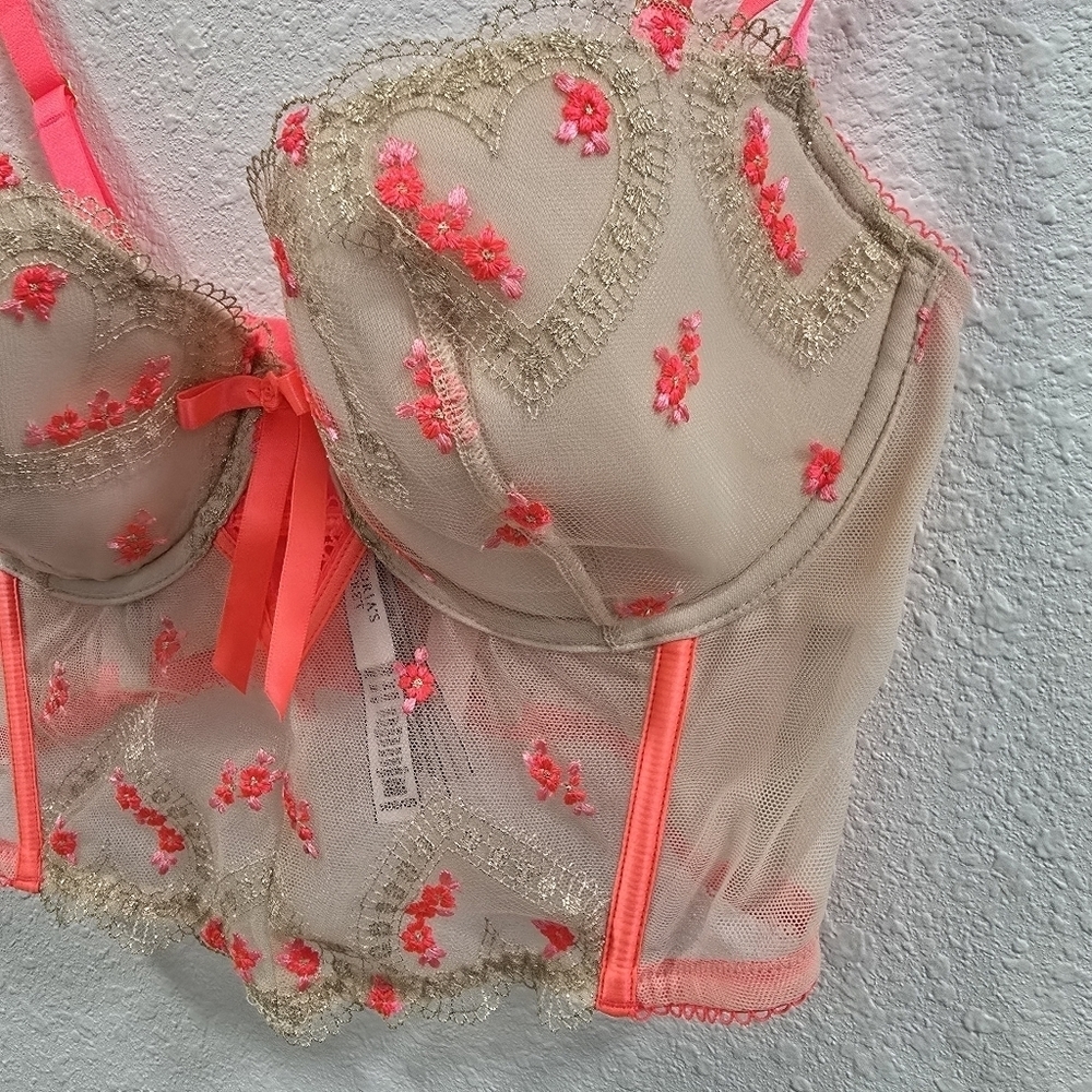 Victoria's Secret Bra Dream Angels Lightly-Lined Hert- Embrifery Size 34DD - Picture 6 of 15